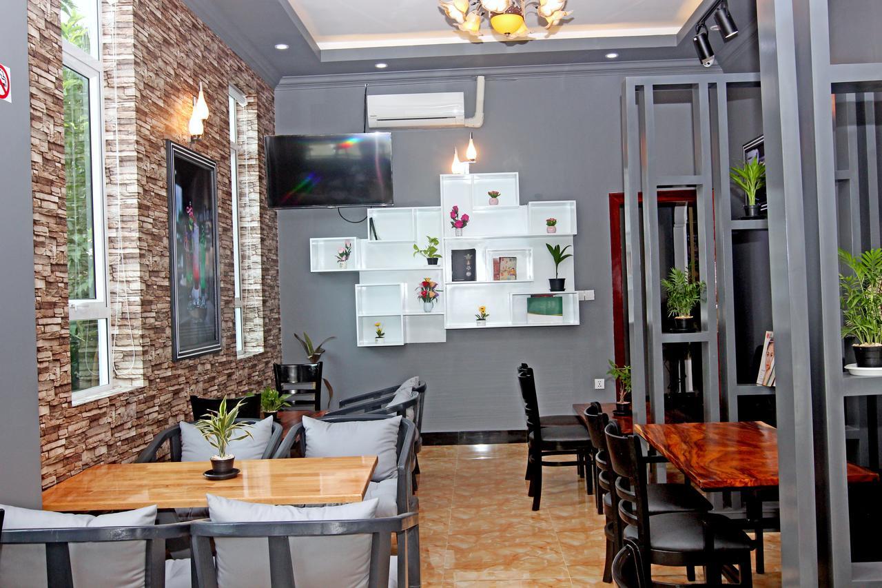 Jasmine Hotel& Sky Bar Battambang Exteriör bild
