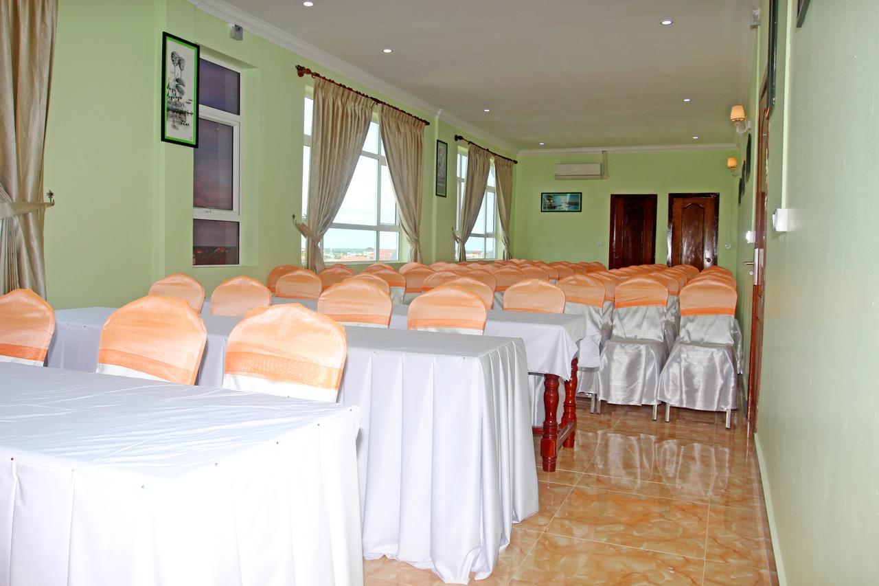 Jasmine Hotel& Sky Bar Battambang Exteriör bild