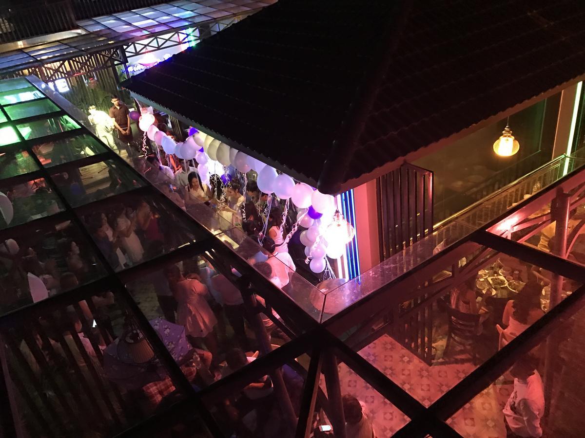 Jasmine Hotel& Sky Bar Battambang Exteriör bild