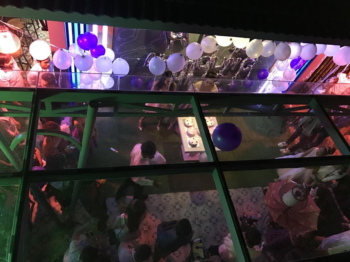 Jasmine Hotel& Sky Bar Battambang Exteriör bild