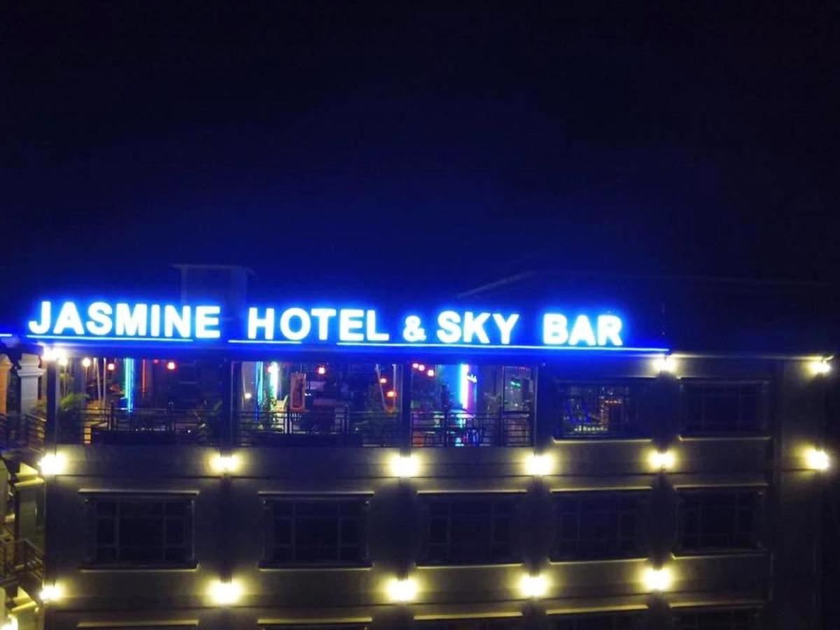 Jasmine Hotel& Sky Bar Battambang Exteriör bild