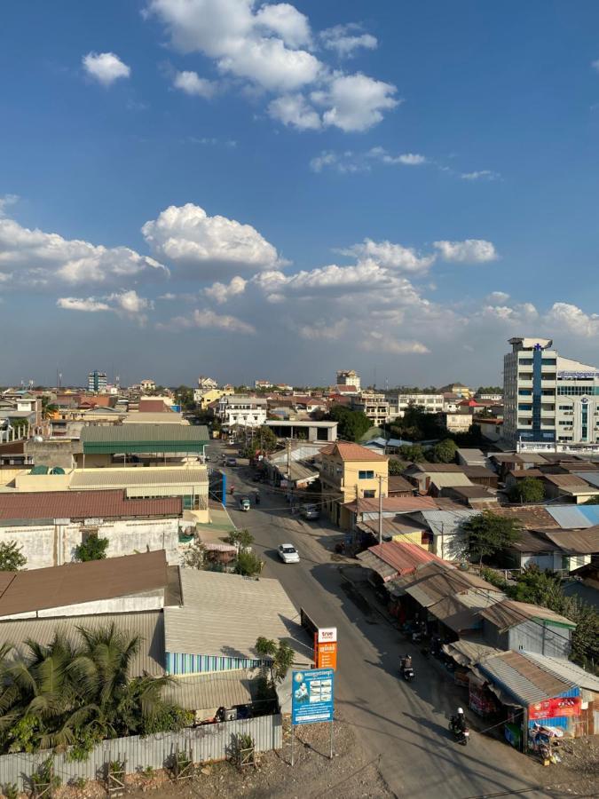 Jasmine Hotel& Sky Bar Battambang Exteriör bild